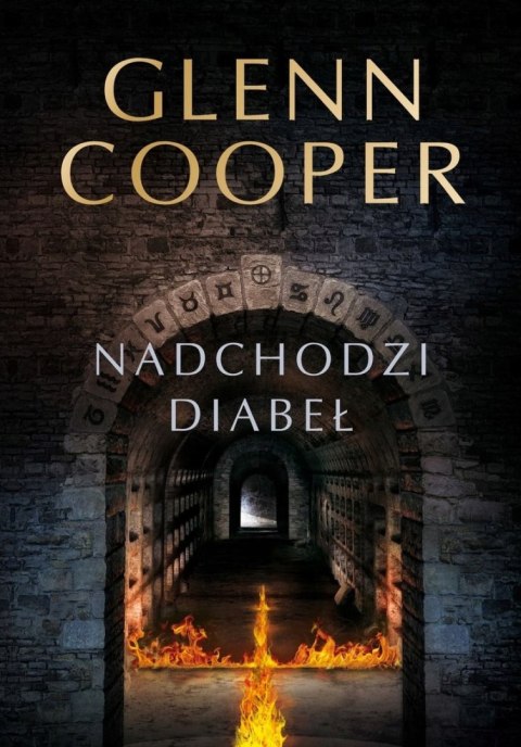 NADCHODZI DIABEŁ Glenn Cooper